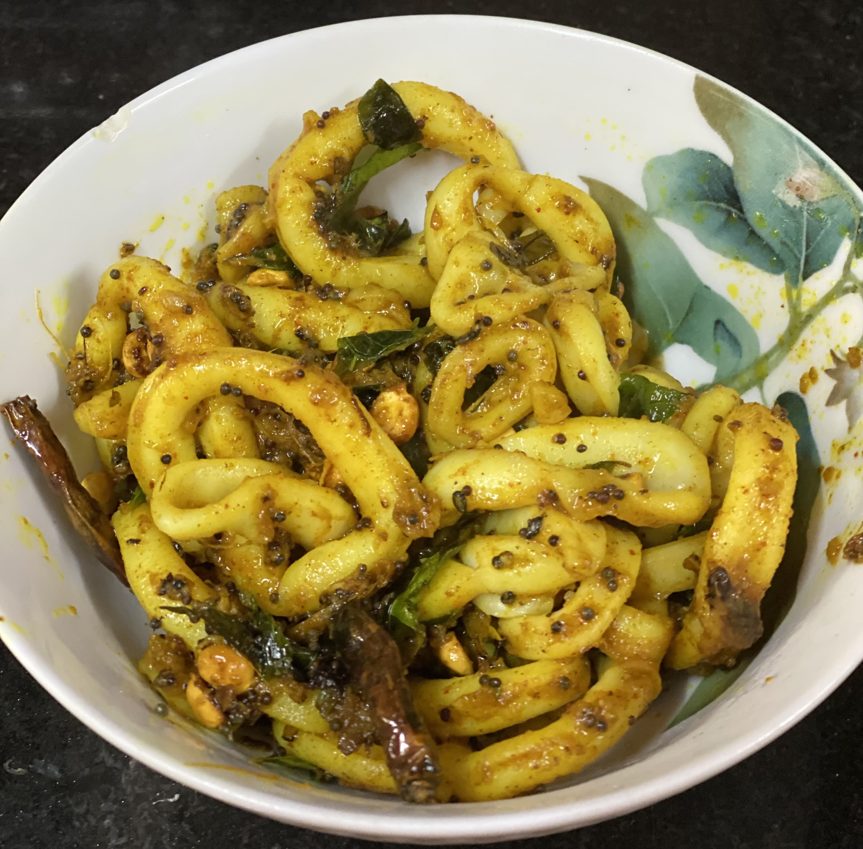 Squid with curry leaves and mustard seeds